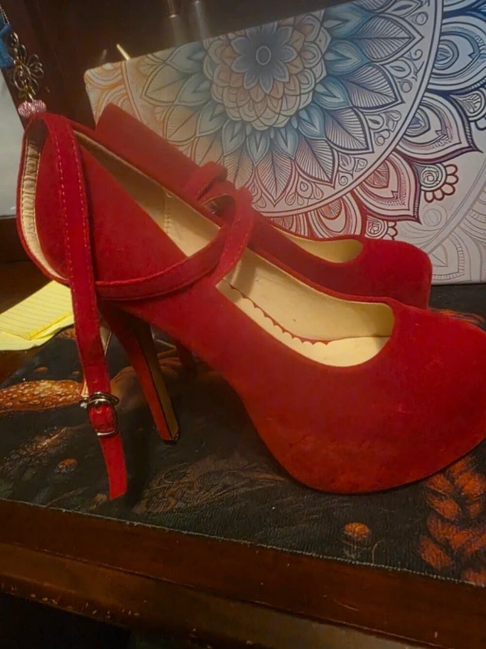 Red heels - Picture 2 of 5